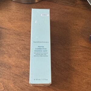 SkinCeuticals Phyto Corrective Essence Mist - Mint Green